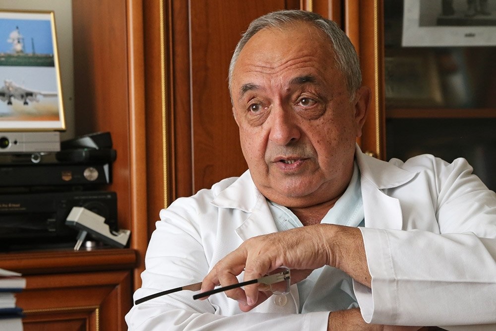 Акчурин ренат сулейманович. Акчурин кардиохирург. Акчурин ренат сулейманович кардиохирург. Ренат акчурин кардиохирург. Ринат акчурин кардиохирург.