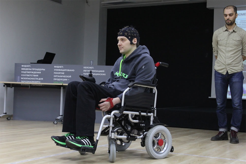 Инвалид минимализм. Инвалид 2 группы. Инвалид который смог. Ник вуйчич фото. Инвалид который смог.